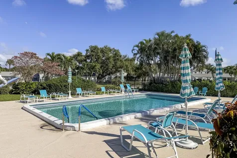 10084 Meridian Way N Palm Beach Gardens FL 33410