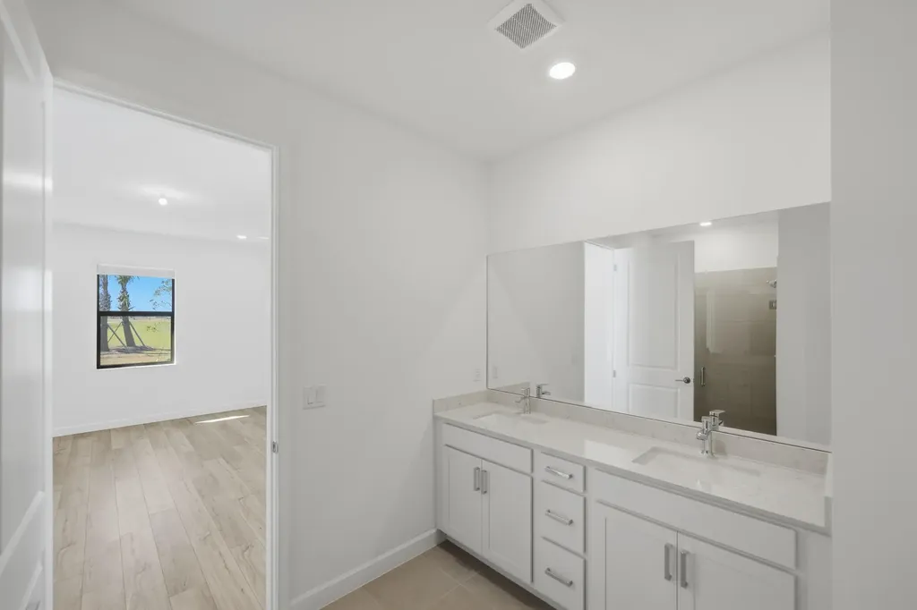 6850 NW Kestrel Lane Port St Lucie FL 34987