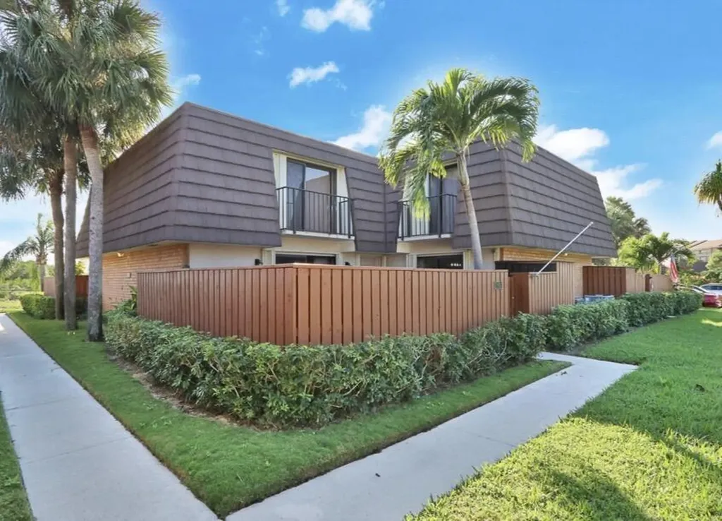 2117 21st Court Jupiter FL 33477