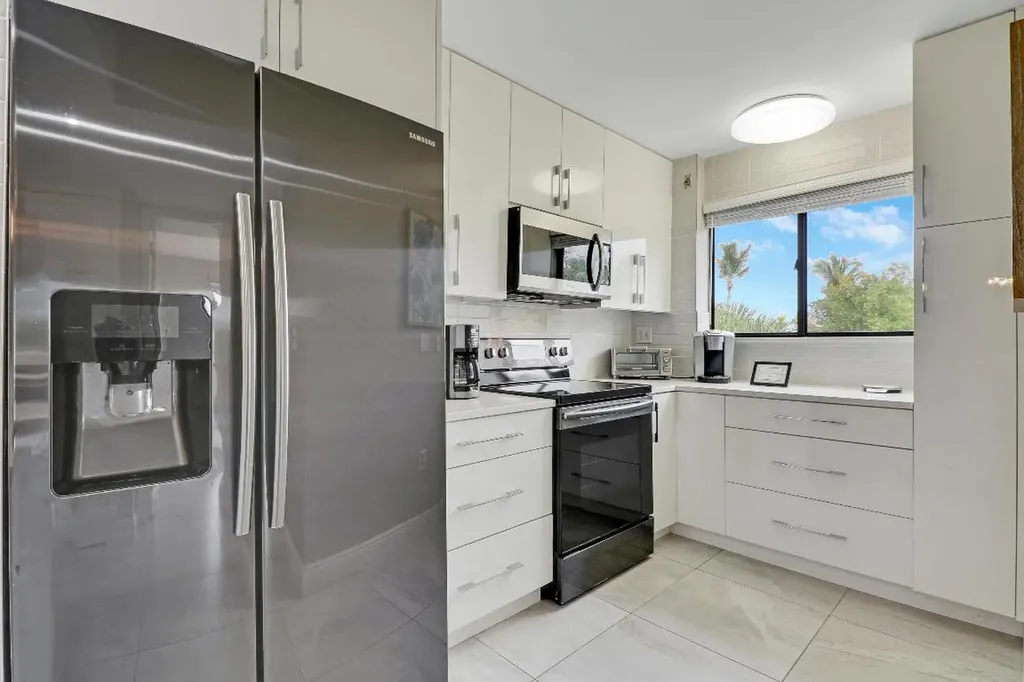 360 Bella Vista Court N Jupiter FL 33477