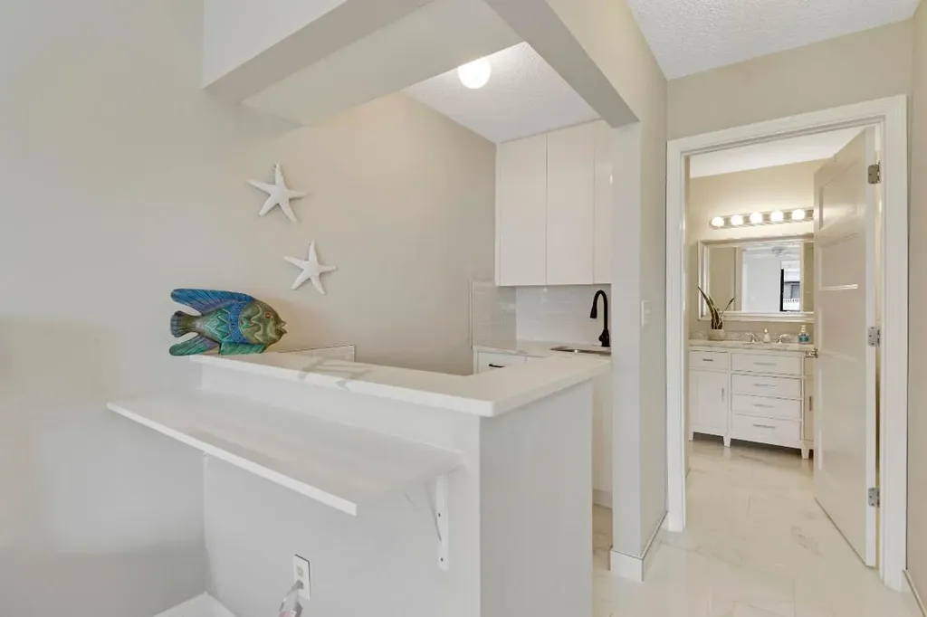 360 Bella Vista Court N Jupiter FL 33477