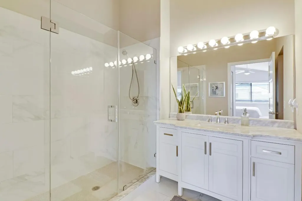 360 Bella Vista Court N Jupiter FL 33477