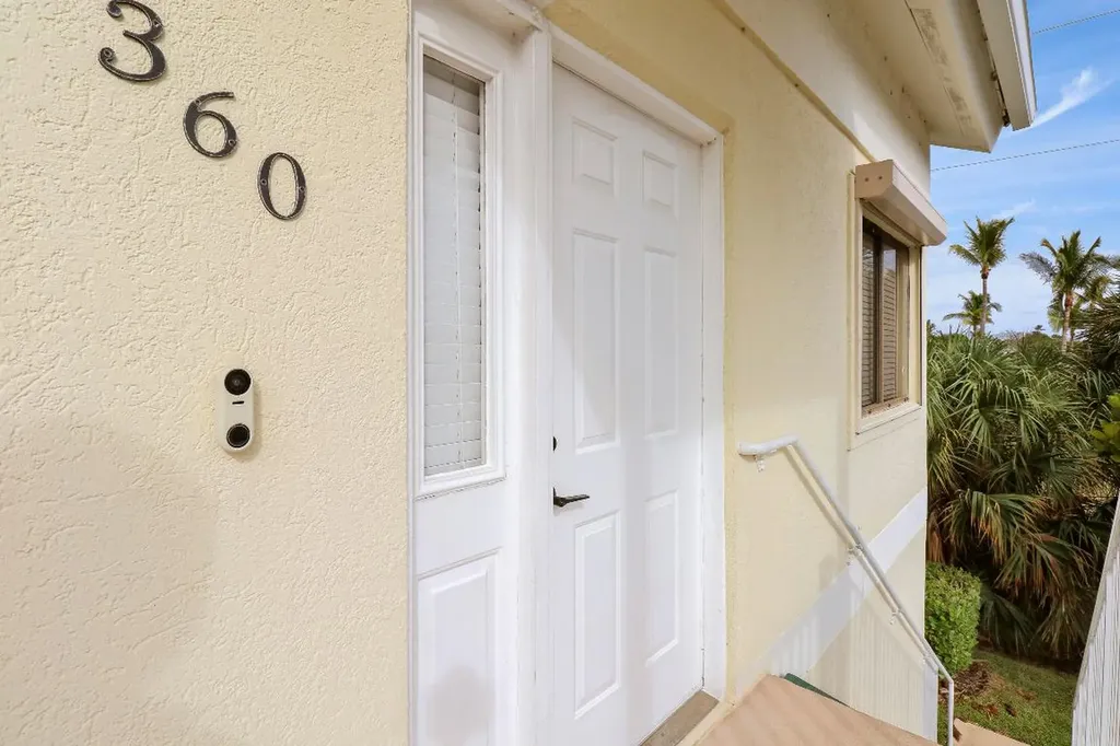 360 Bella Vista Court N Jupiter FL 33477