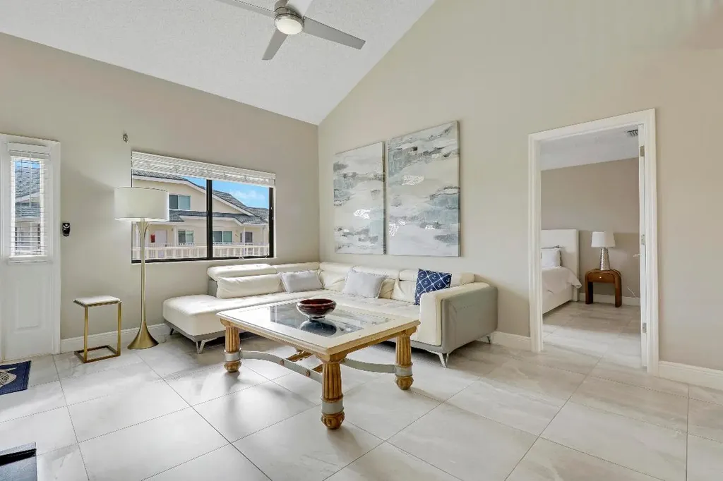 360 Bella Vista Court N Jupiter FL 33477