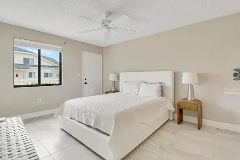 360 Bella Vista Court N Jupiter FL 33477