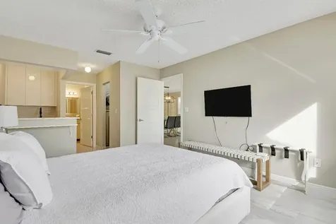 360 Bella Vista Court N Jupiter FL 33477