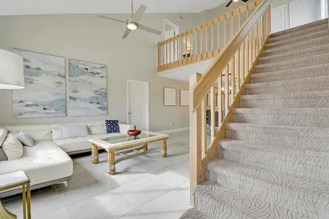360 Bella Vista Court N Jupiter FL 33477