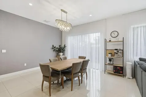 1241 NE 18th Avenue Fort Lauderdale FL 33304