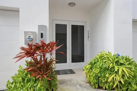 1241 NE 18th Avenue Fort Lauderdale FL 33304