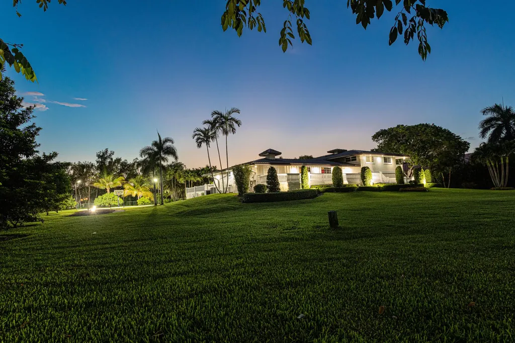 875 NW 120th Avenue Plantation FL 33325