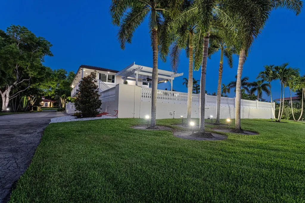 875 NW 120th Avenue Plantation FL 33325