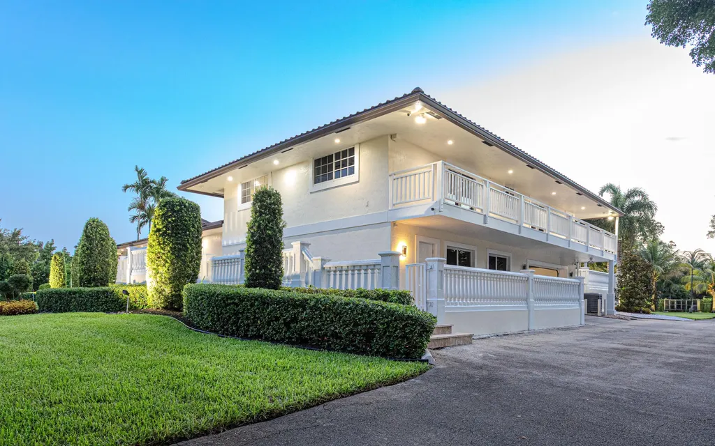875 NW 120th Avenue Plantation FL 33325