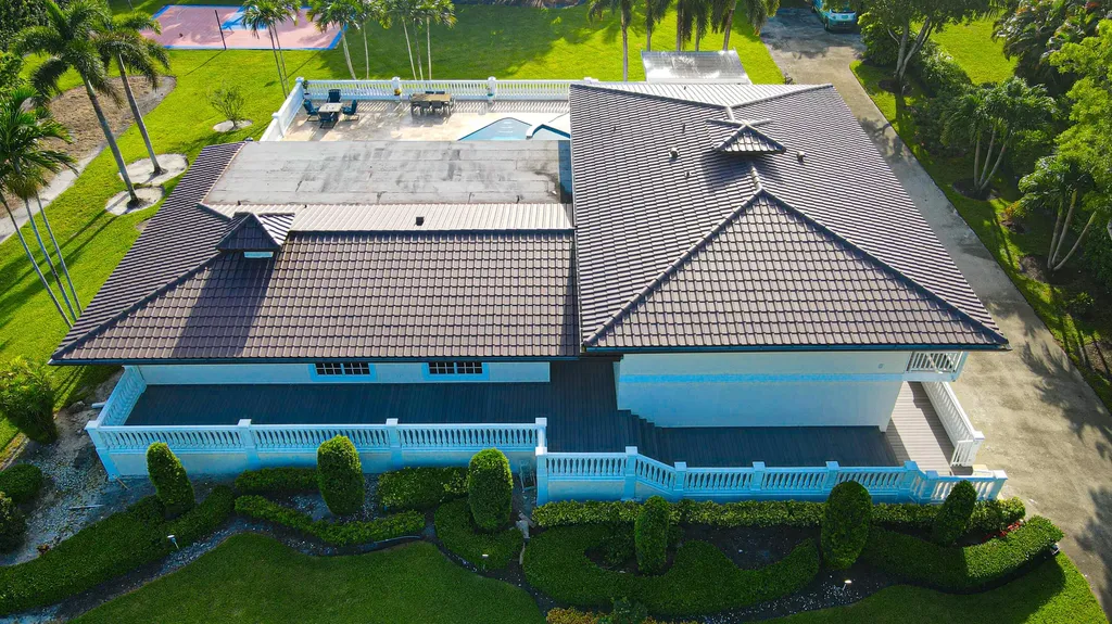875 NW 120th Avenue Plantation FL 33325
