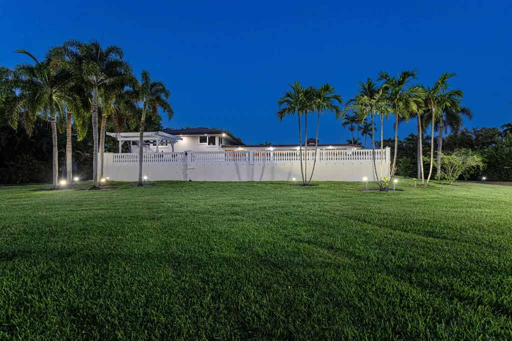 875 NW 120th Avenue Plantation FL 33325