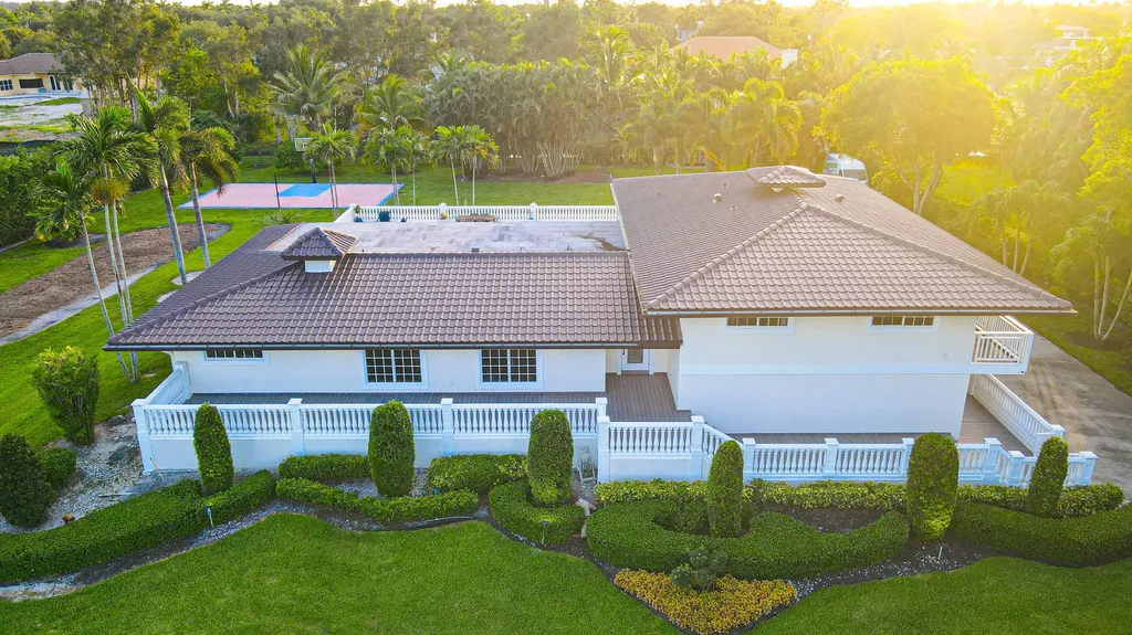 875 NW 120th Avenue Plantation FL 33325