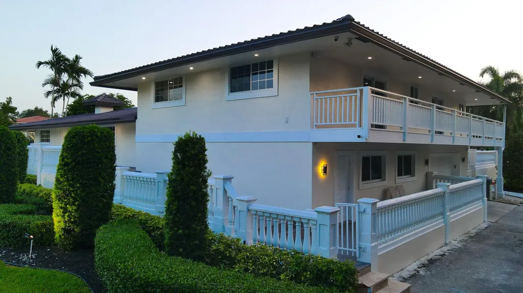 875 NW 120th Avenue Plantation FL 33325
