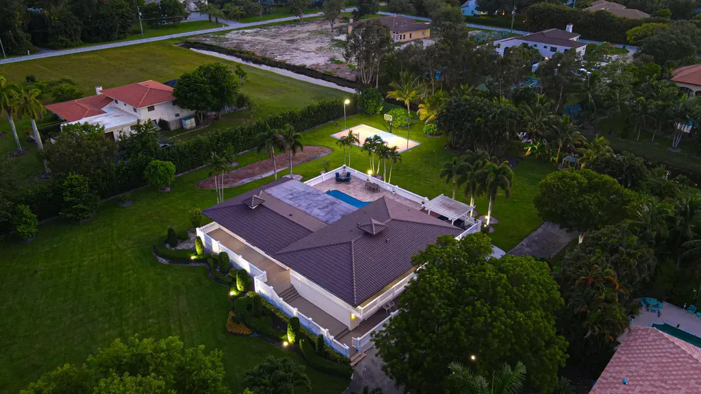 875 NW 120th Avenue Plantation FL 33325