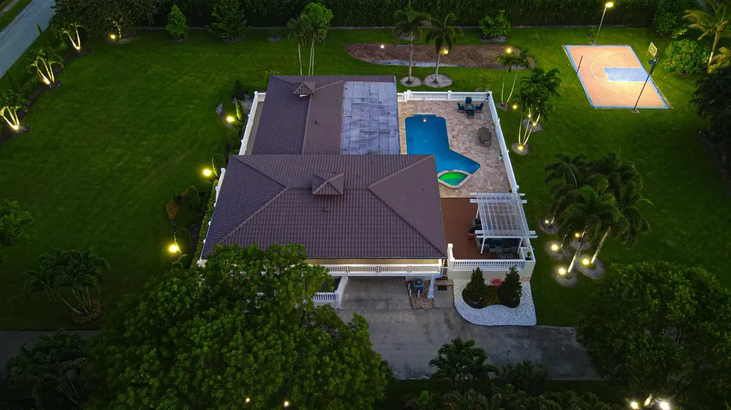 875 NW 120th Avenue Plantation FL 33325