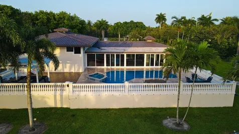 875 NW 120th Avenue Plantation FL 33325
