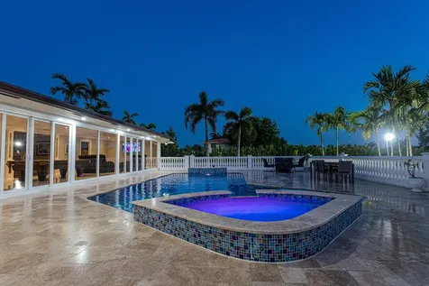 875 NW 120th Avenue Plantation FL 33325