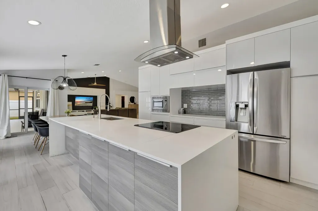 9567 Lake Serena Drive Boca Raton FL 33496