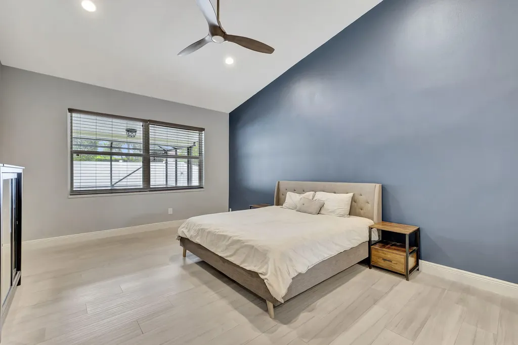 9567 Lake Serena Drive Boca Raton FL 33496