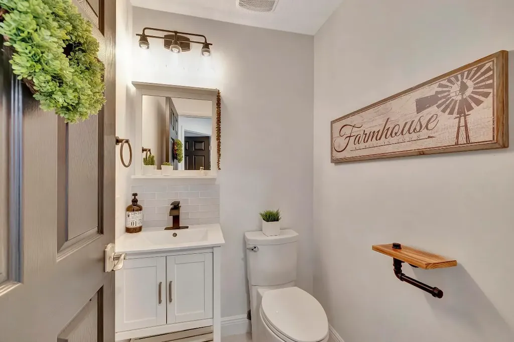 9567 Lake Serena Drive Boca Raton FL 33496
