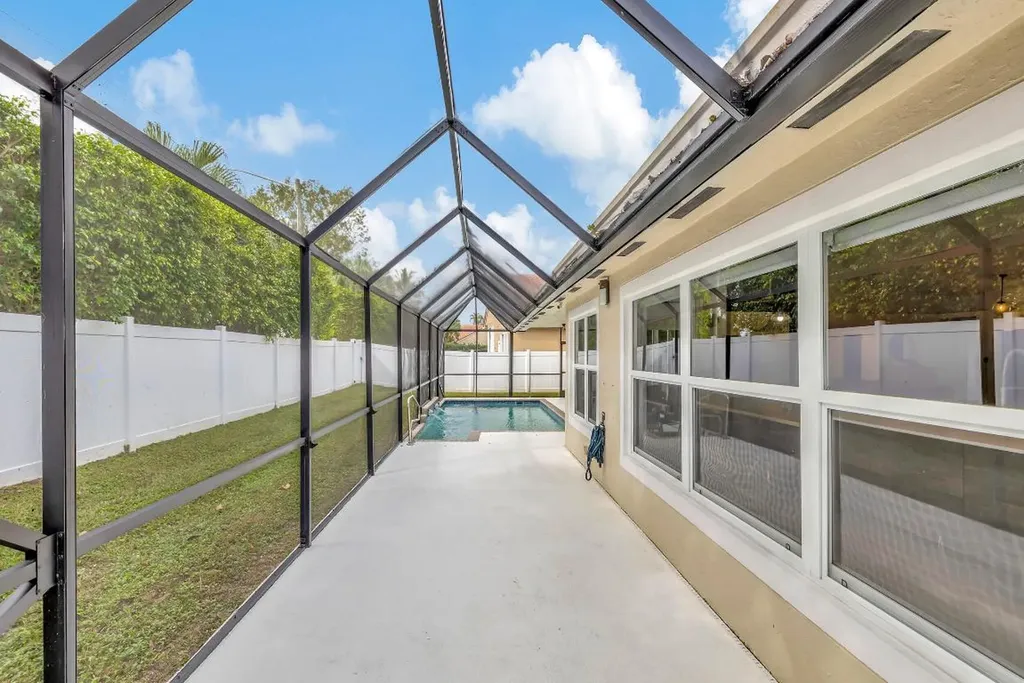 9567 Lake Serena Drive Boca Raton FL 33496