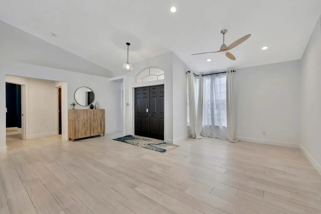 9567 Lake Serena Drive Boca Raton FL 33496