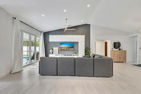9567 Lake Serena Drive Boca Raton FL 33496