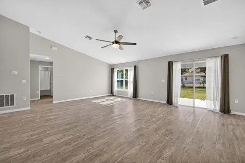 1334 SW Axtell Avenue Port St Lucie FL 34953