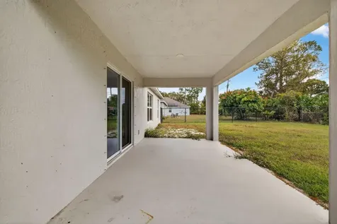 1334 SW Axtell Avenue Port St Lucie FL 34953