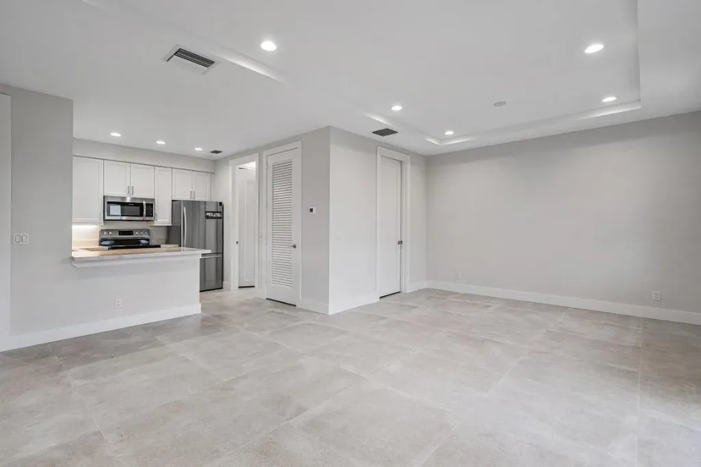 217 Gulfstream Boulevard Boynton Beach FL 33435