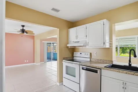 7288 Pine Park Drive N Lake Worth FL 33467
