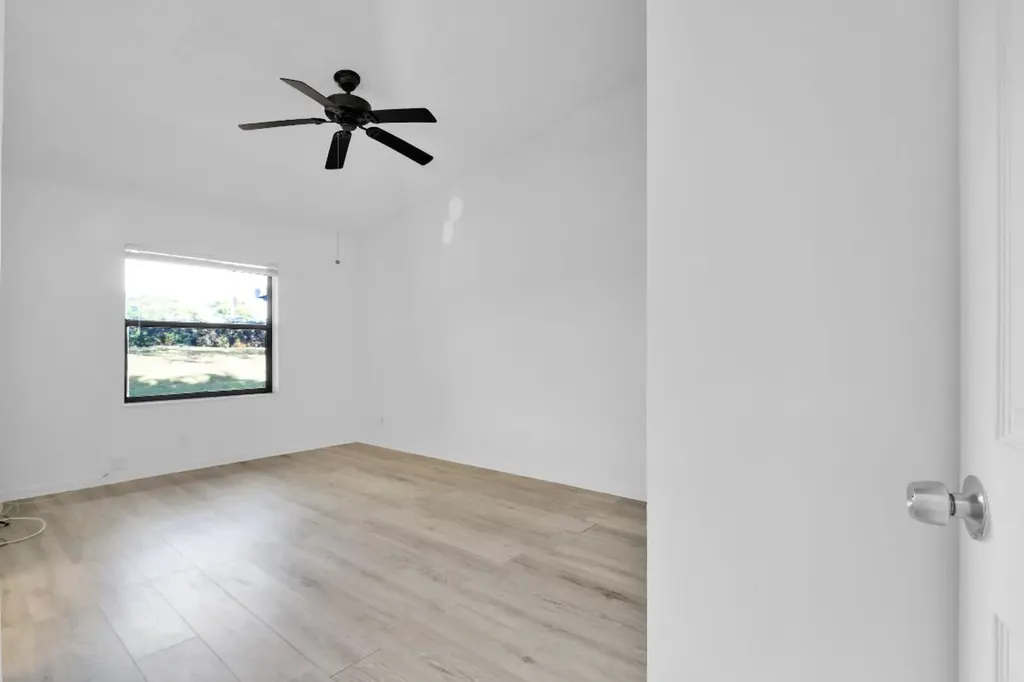 66 Via De Casas Norte Boynton Beach FL 33426