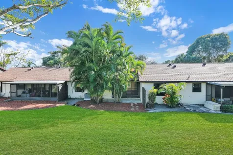 66 Via De Casas Norte Boynton Beach FL 33426