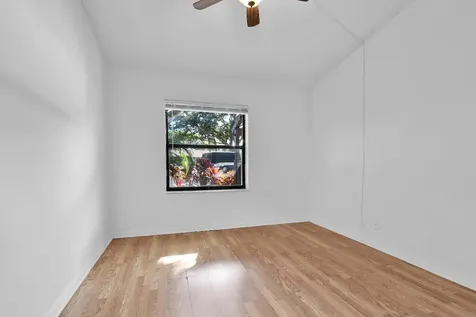 66 Via De Casas Norte Boynton Beach FL 33426