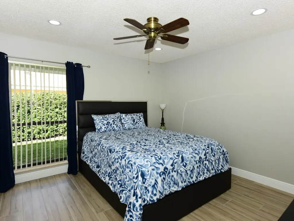 5979 Pinebrook Drive Boca Raton FL 33433