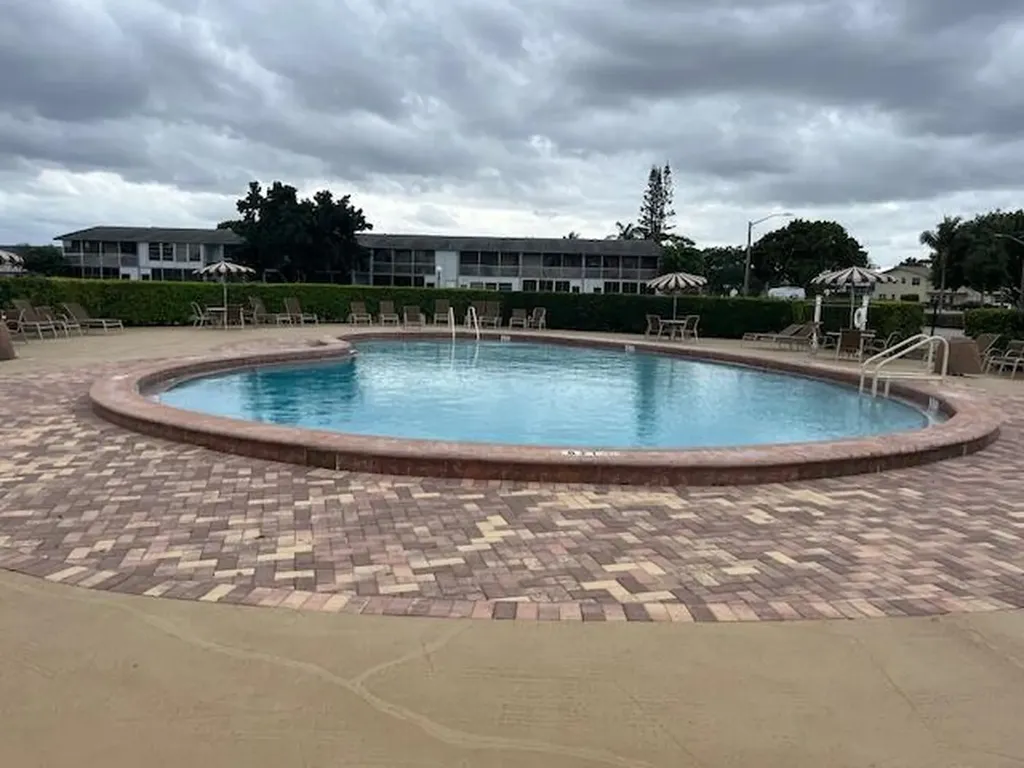 123 Kent West Palm Beach FL 33417