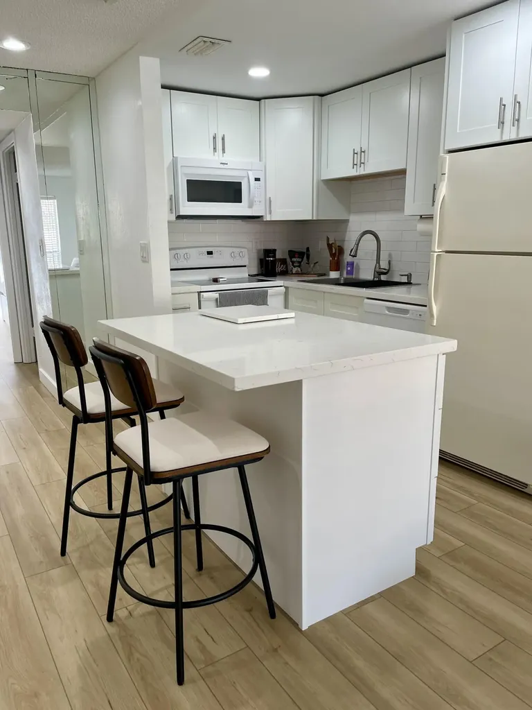 1100 Crystal Lake Drive Deerfield Beach FL 33064