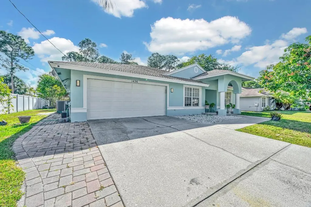 1426 SW Melrose Avenue Port St Lucie FL 34953