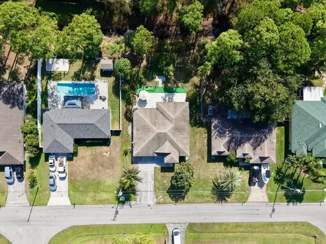 1426 SW Melrose Avenue Port St Lucie FL 34953