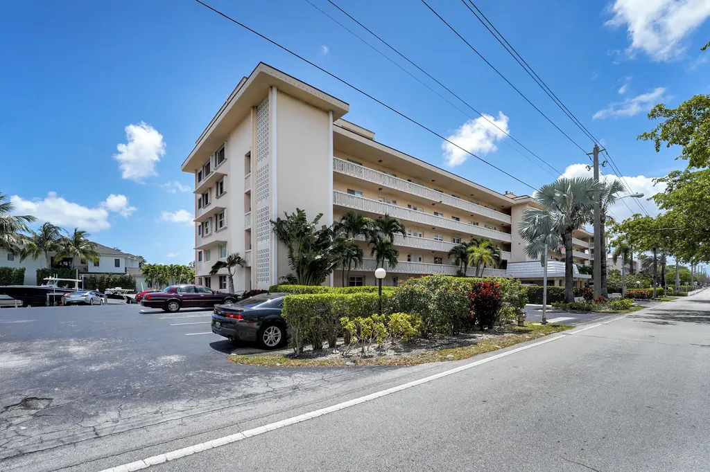 750 NE Spanish River Boulevard Boca Raton FL 33431