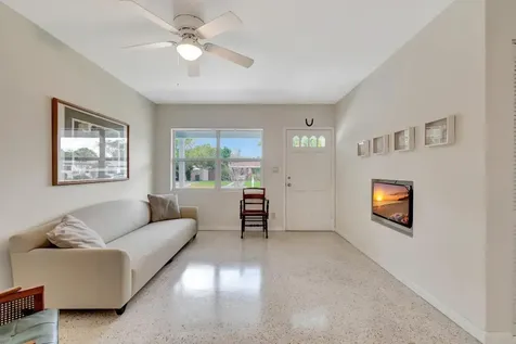 234 NE 20th Street Delray Beach FL 33444