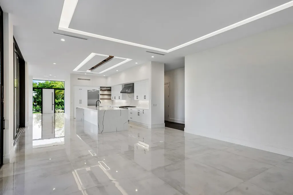 10 Coconut Road Delray Beach FL 33444