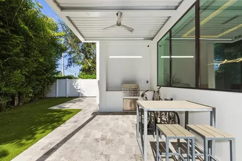 10 Coconut Road Delray Beach FL 33444