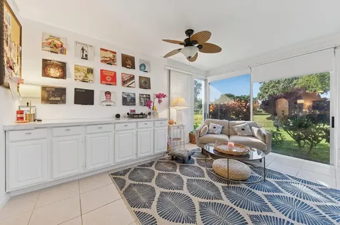 13 Fairway Boynton Beach FL 33436