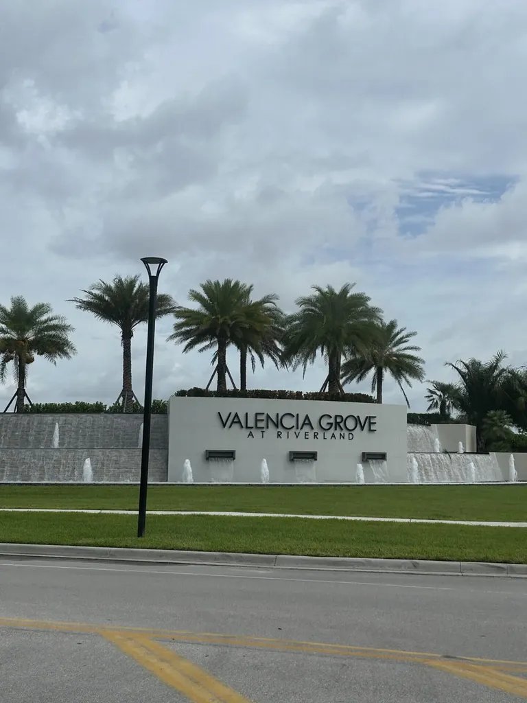 11643 SW Moon River Way Port St Lucie FL 34987