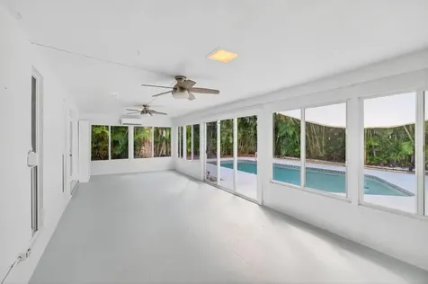 699 NW 16th Avenue Boca Raton FL 33486