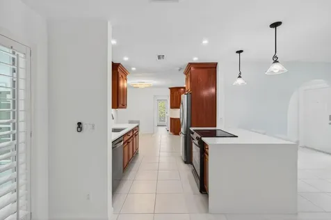 699 NW 16th Avenue Boca Raton FL 33486